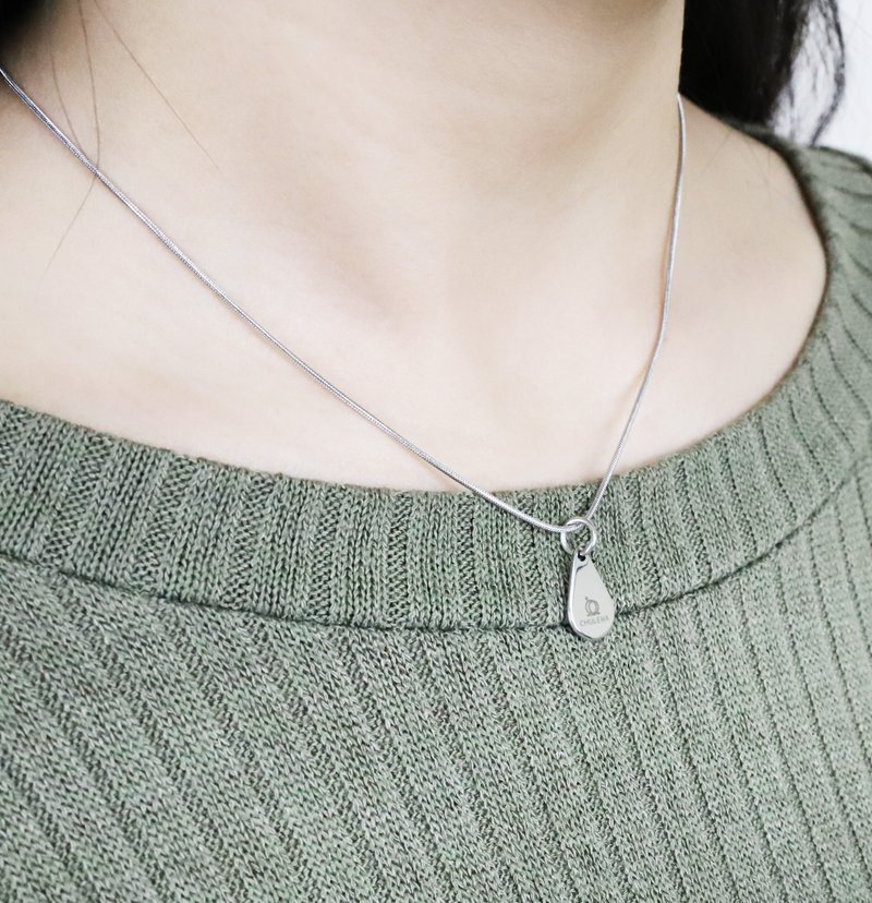 [Customized] Simple water drop thin snake bone necklace / silver / can be engraved - สร้อยคอ - โลหะ สีเงิน