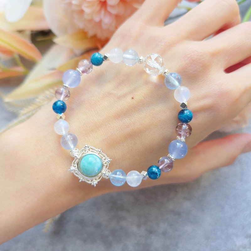 Ocean Paradise - sea Stone, aquamarine, moonstone, blue phosphorus, amethyst, blue chalcedony, white crystal - Bracelets - Crystal Blue