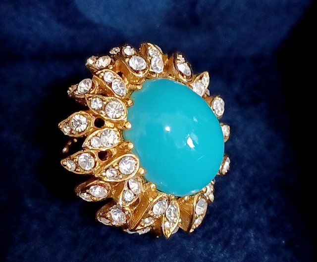 vintage jewelry elegant imitation bluestone rhinestone multi layer petal ring Shop oldtime workstation General Rings Pinkoi