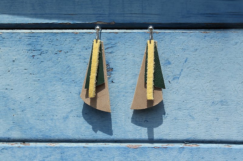 Geometric contrast stitching camel dark green mustard yellow earrings - Earrings & Clip-ons - Genuine Leather Green