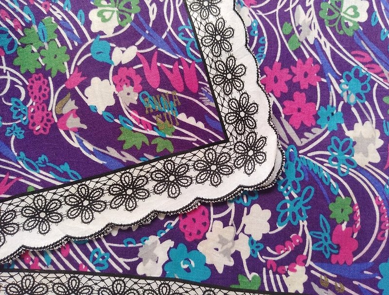 Anna Sui Women Handkerchief 19.5 x 19.5 inches