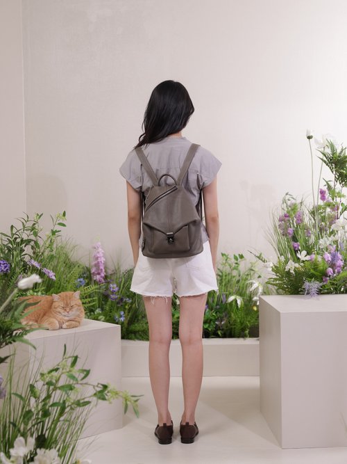 美品3wayIACUCCI グレー バックパック 110072002416568019001