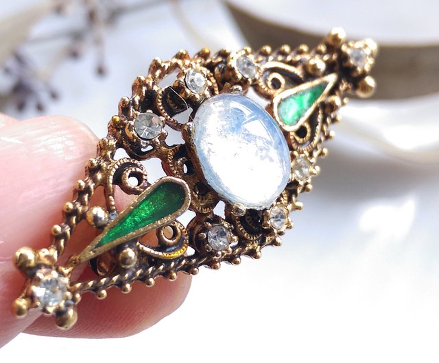 Vintage Jewelry 西洋アンティークアクセサリー FLORENZA Moonlight