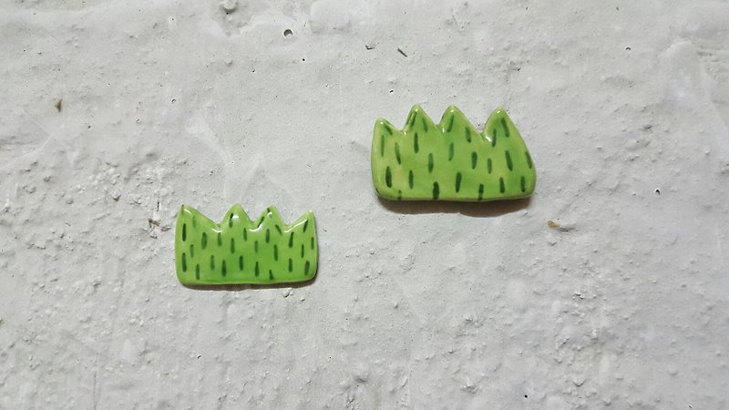 Grass ceramic pin - เข็มกลัด - ดินเผา สีเขียว