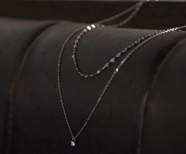 Row diamond V-shaped sterling silver necklace  Features. Light luxury.  Texture - Shop Isha Jewelry Necklaces - Pinkoi