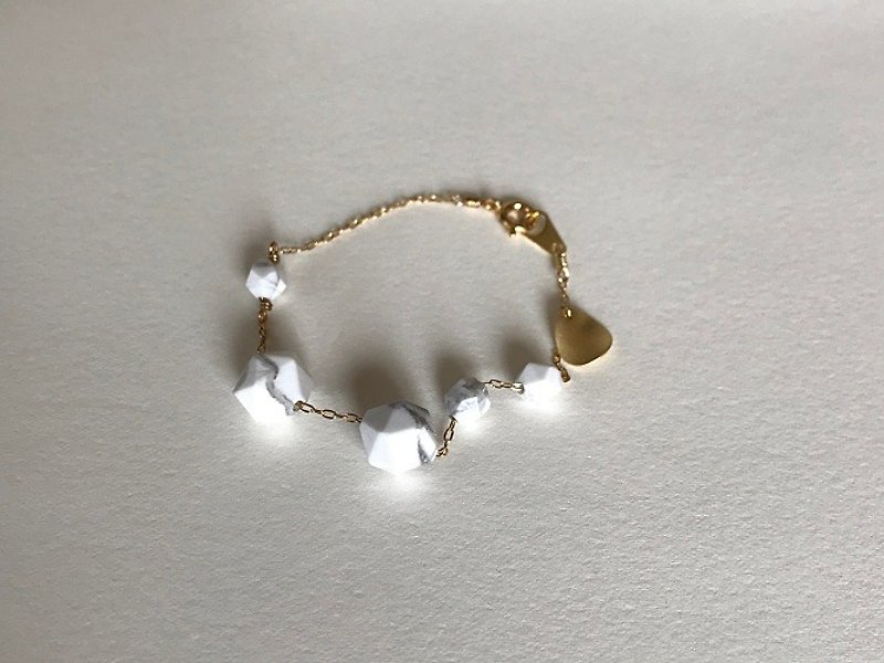 Madam Polygon（bracelet） - Bracelets - Gemstone White