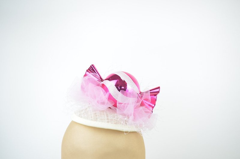 Fascinator Headpiece with Large Candy Sweet, Tulle and Veil - 髮夾/髮圈 - 其他材質 粉紅色