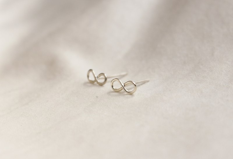 Kawagoe [Silver 925] small infinite sterling silver earrings hand-made custom - ต่างหู - เงินแท้ สีเงิน