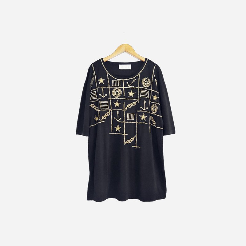 Dislocation vintage / black gold embroidery shirt no.834 vintage - เสื้อผู้หญิง - เส้นใยสังเคราะห์ สีดำ