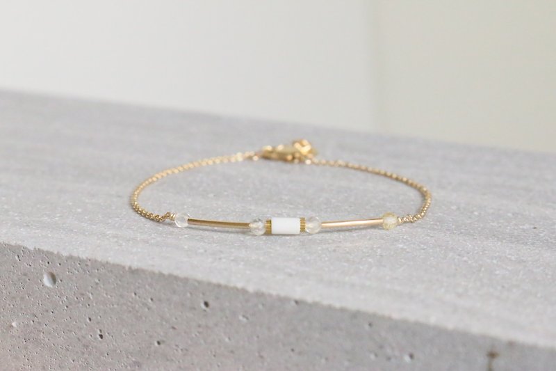 Bracelet White Stone Gold Crystal-Little Stone - สร้อยข้อมือ - เครื่องเพชรพลอย ขาว