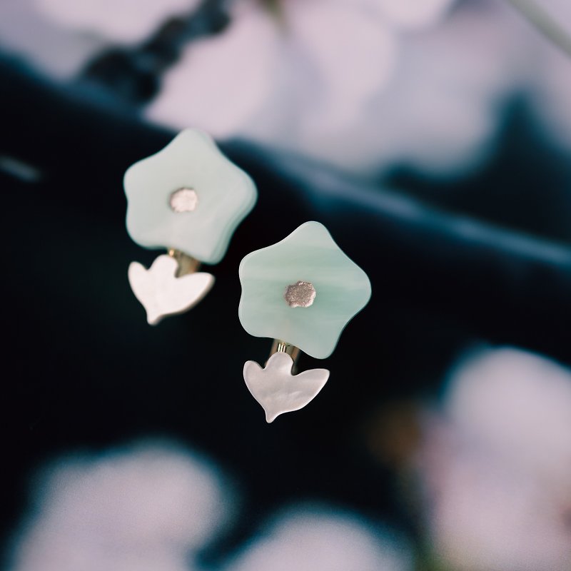Flower Earrings/Clip-on earrings -Green- - Earrings & Clip-ons - Acrylic Green