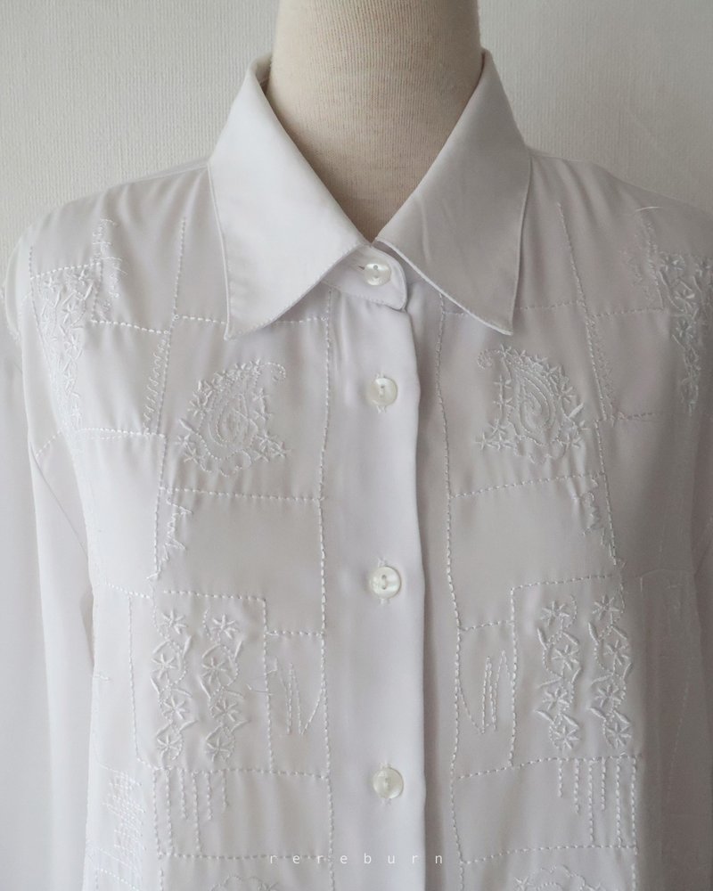 Vintage Paisley Embroidered Plaid Long-Sleeve White Oversized Shirt, Made in India - Women's Shirts - Polyester White
