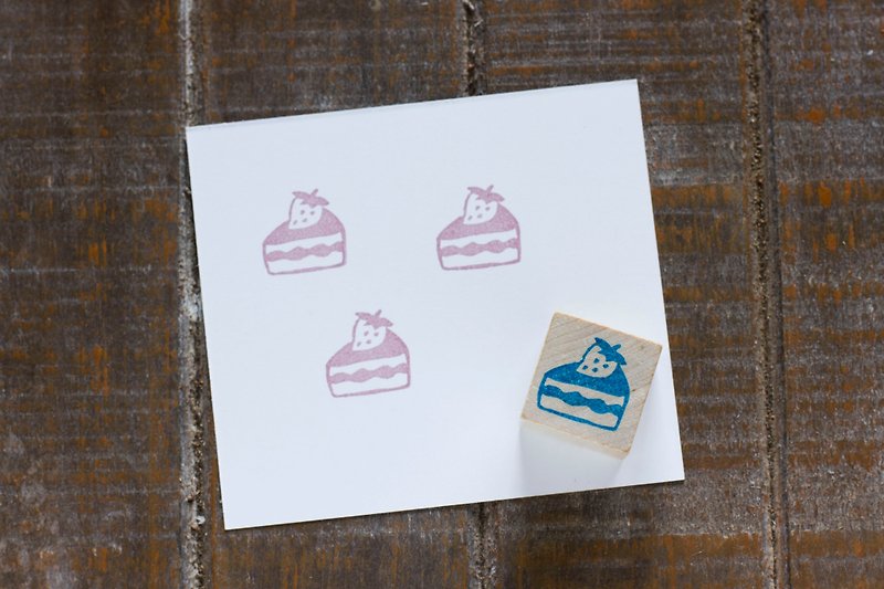 Hand Engraved Rubber Chapter Strawberry Cake Stamp Stationery - ตราปั๊ม/สแตมป์/หมึก - ยาง ขาว
