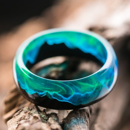 Green Wood 木質樹脂戒指發光手工珠寶極地之夜女士結婚戒指