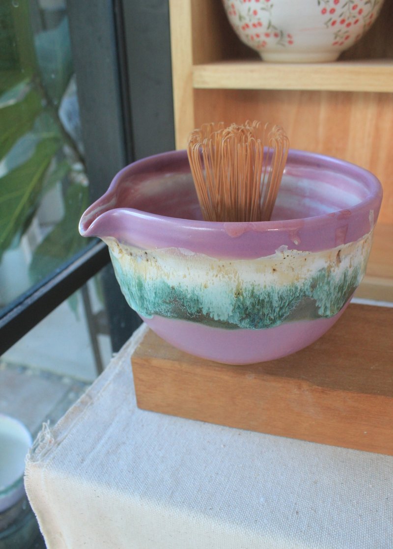 550 ML Round Purple and Pink Chawan with Spout - 花瓶/花器 - 陶 紫色