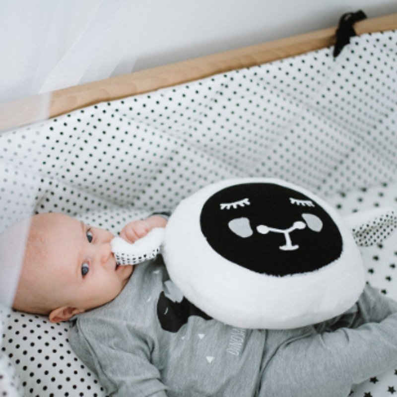 Soft sheep pillow - baby monochrome nursery decor - black and white - หมอน - เส้นใยสังเคราะห์ ขาว