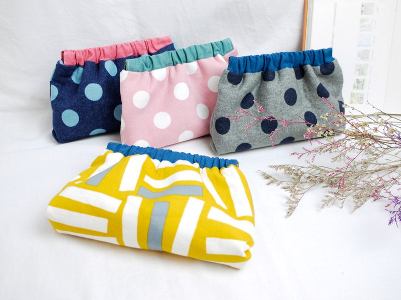 Ladies' Cosmetic Bag:::Polka Dot Series, Tape - กระเป๋าเครื่องสำอาง - ผ้าฝ้าย/ผ้าลินิน หลากหลายสี