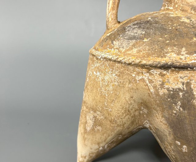 新石器時代　ホワイト　白　手彫り根付 置物 提げ物　希少　縄文時代　骨董品 新石器時代 ホワイト 白 手彫り根付 置物 提げ物 希少 縄文時代