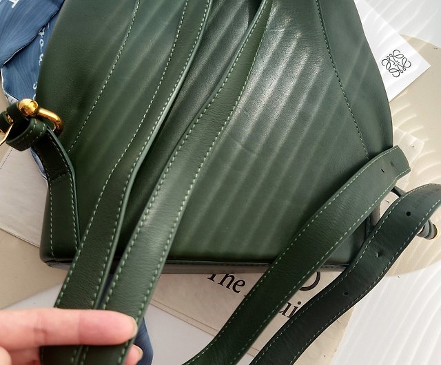 美品 ロエベ 保存袋付き ダークグリーン ショルダーバッグ ショルダー
