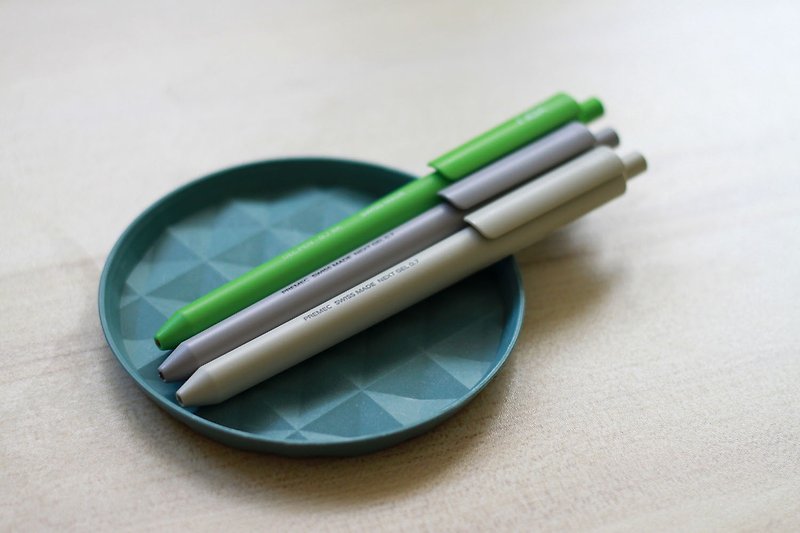 PREMEC Swiss Gum Pen Beige Gray Green Tri-Color Combination - อุปกรณ์เขียนอื่นๆ - พลาสติก สีเขียว