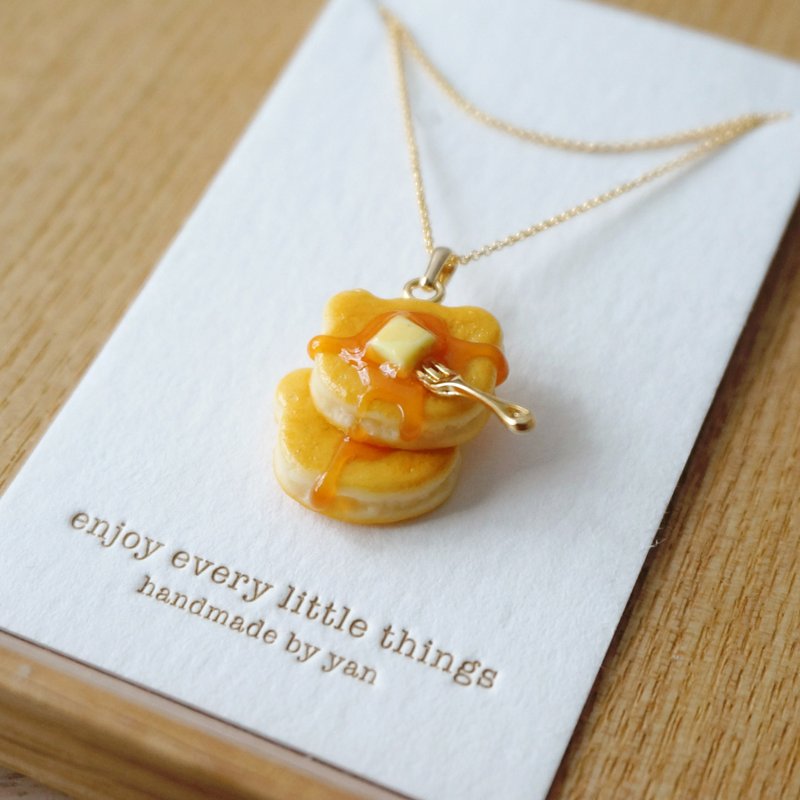 Bear Muffin.Pancake.Handmade necklace (spot/pre-order) - สร้อยคอ - เรซิน สีทอง