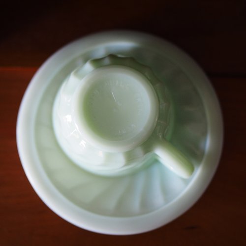 1940～1960年代 フランス製 ヴィンテージ エメラルドグリーンオパール