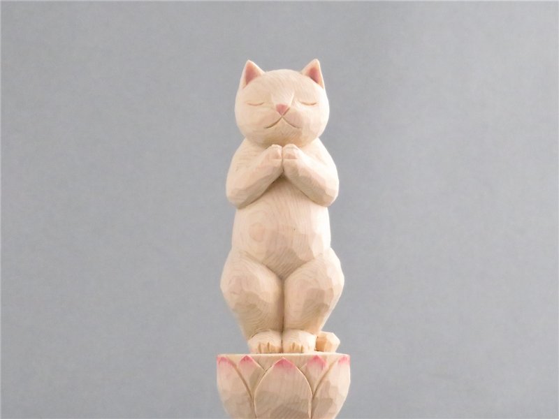 木彫りの立った合掌猫　猫仏さま　仏像ねこ1810  - 裝飾/擺設  - 木頭 粉紅色