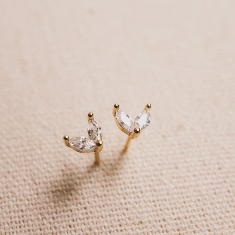 Diamond Bunny Ears Studs - ต่างหู - โลหะ สีทอง