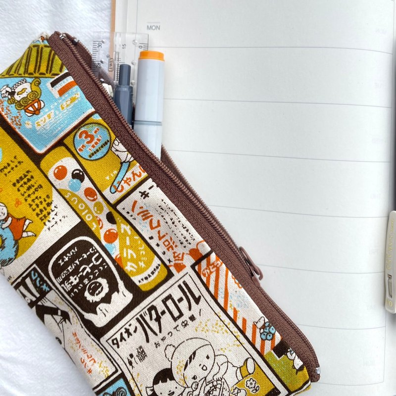 Japanese Vintage Cartoon Pattern Storage Bag & Pen Strap - กล่องดินสอ/ถุงดินสอ - ผ้าฝ้าย/ผ้าลินิน สีส้ม