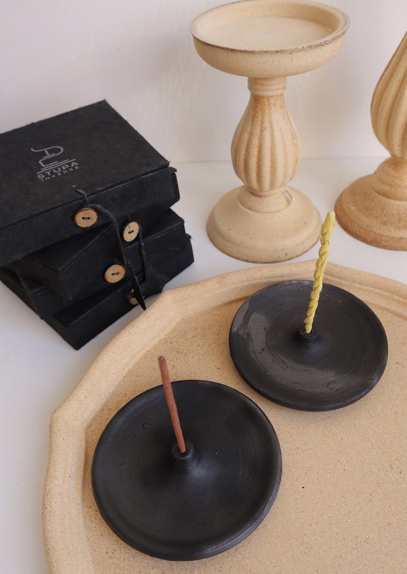 Handmade Mountain Incense Holder - Zen Black - Items for Display - Pottery Black