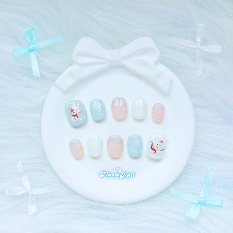 【客製】手工穿戴甲 | 聖誕節 | 小雪人溶了 - 指甲油/指甲貼 - 其他材質 白色