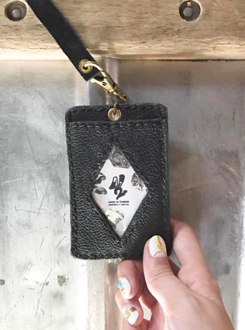 [N Rabbit studio] Rope hanging leather ID holder - all handmade - ที่ใส่บัตรคล้องคอ - หนังแท้ สีดำ