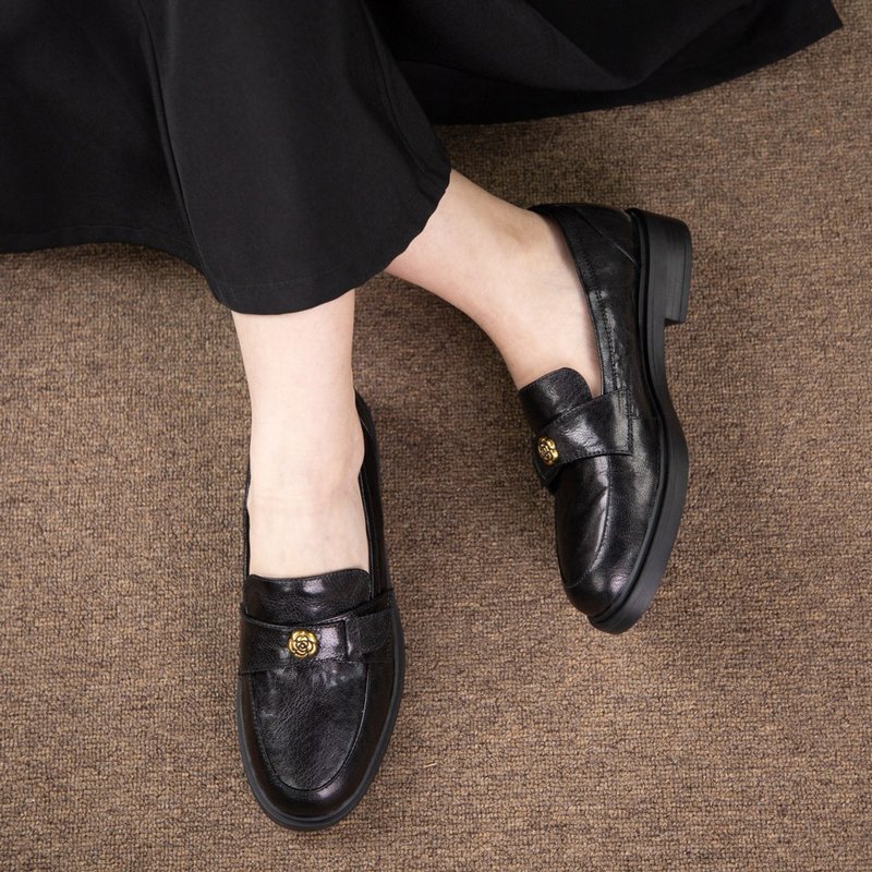 Loafers comfortable flat shoes for women buckle - รองเท้าหนังผู้หญิง - หนังแท้ สีกากี