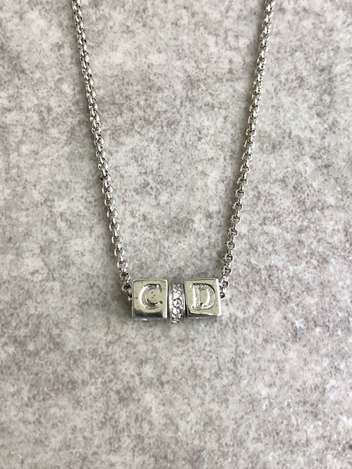 Christian Dior ネックレス ダイス キューブ シルバー Christian Dior クリスチャン ディオール ネックレス シルバー
