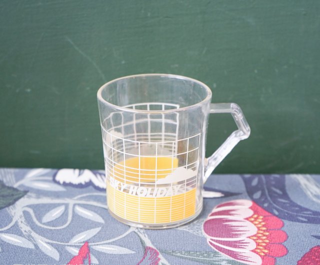 早いプラスチック カップ スカイ ホリデー イエロー かわいい透明プラスチック カップ ギフト ショップ Sunday Antique グラス コップ Pinkoi 早いプラスチック カップ スカイ ホリデー イエロー かわいい透明プラスチック カップ ギフト ショップ Sunday Antique グラス コップ Pinkoi