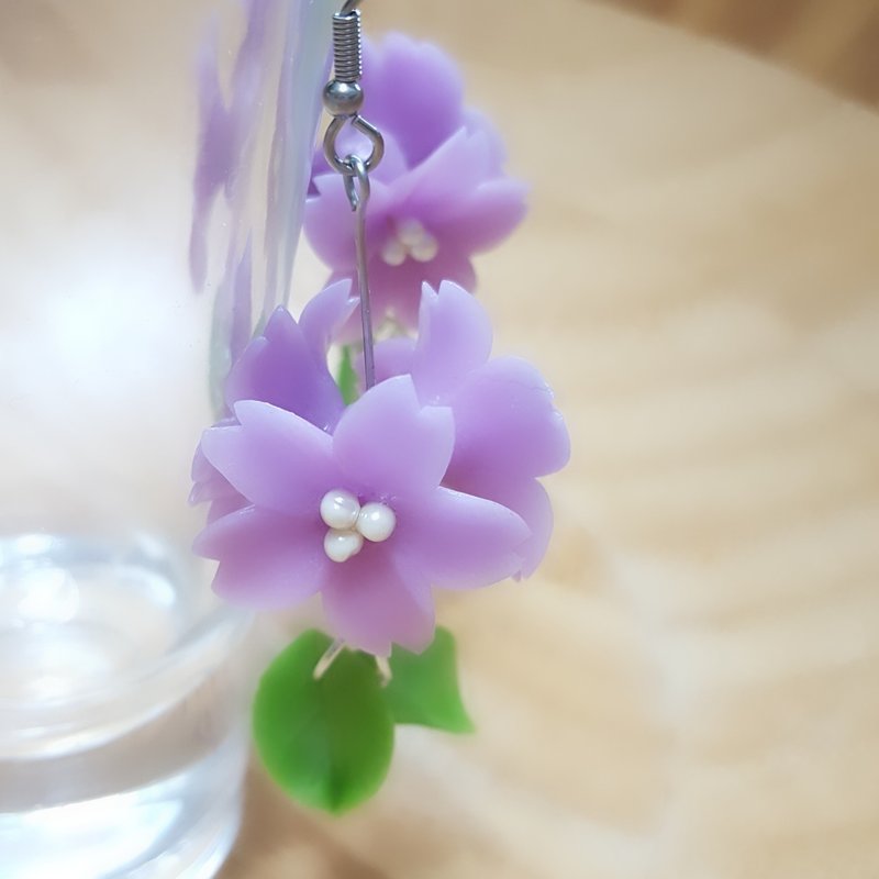 紫色櫻花立體耳環/耳勾/螺旋耳夾/矽膠耳夾/ C型夾 - 耳環/耳夾/耳骨夾 - 黏土 紫色
