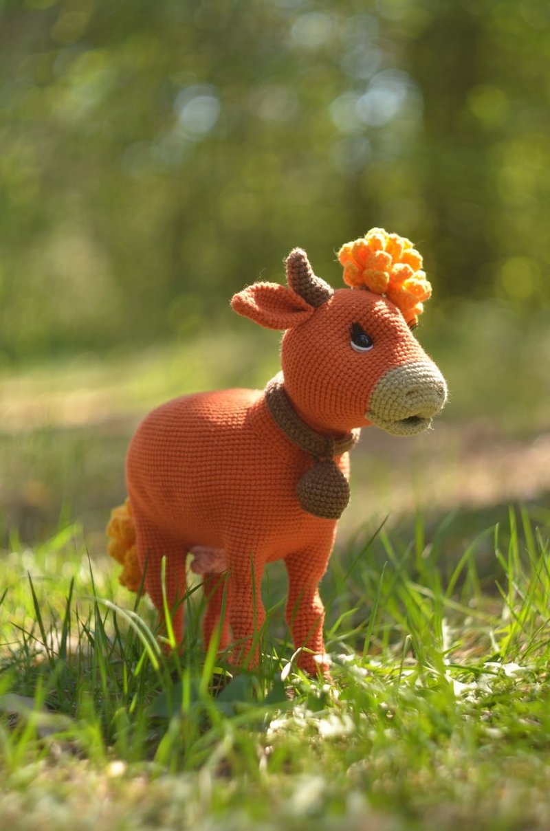 Amigurumi Cow Crochet Pattern PDF — DIY Animal Toy, English Pattern - 手工藝教學/工具書 - 其他材質 