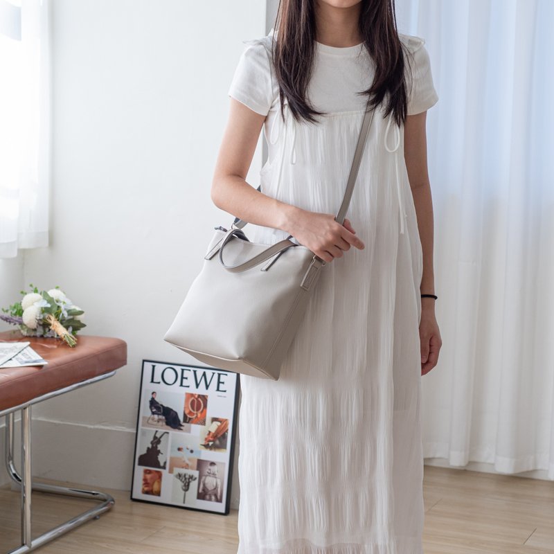 バイカラーファスナー付きトートバッグ（2色展開）（色カスタマイズ可能） - トートバッグ・ハンドバッグ - その他の素材 多色