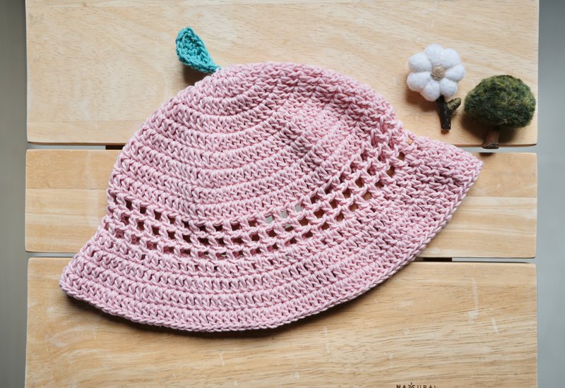 Peach handmade knitted hat/sun hat - หมวกเด็ก - ผ้าฝ้าย/ผ้าลินิน สึชมพู