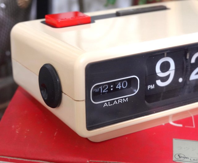 【動作品】昭和レトロ SEIKO セイコー パタパタ時計 ビンテージ QN407 日本 昭和セイコー パタパタ時計 QN407 白 目覚まし時計 置き時計