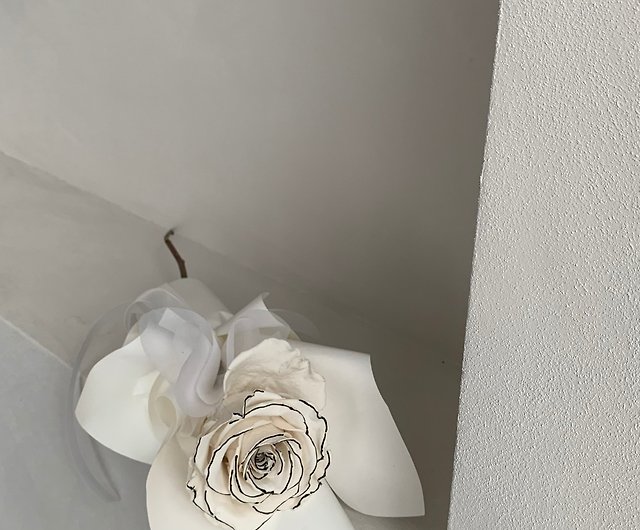 Immortal Chanel Rose Bouquet - Shop at the close Dried Flowers & Bouquets -  Pinkoi