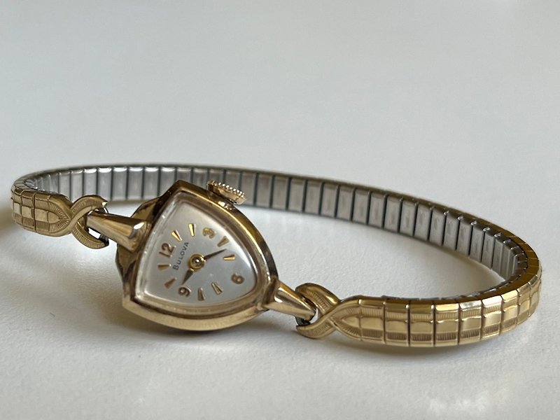 1950s antique Bulova 10k gold women's watch mechanical hand winding type - Women's Watches - Precious Metals Gold