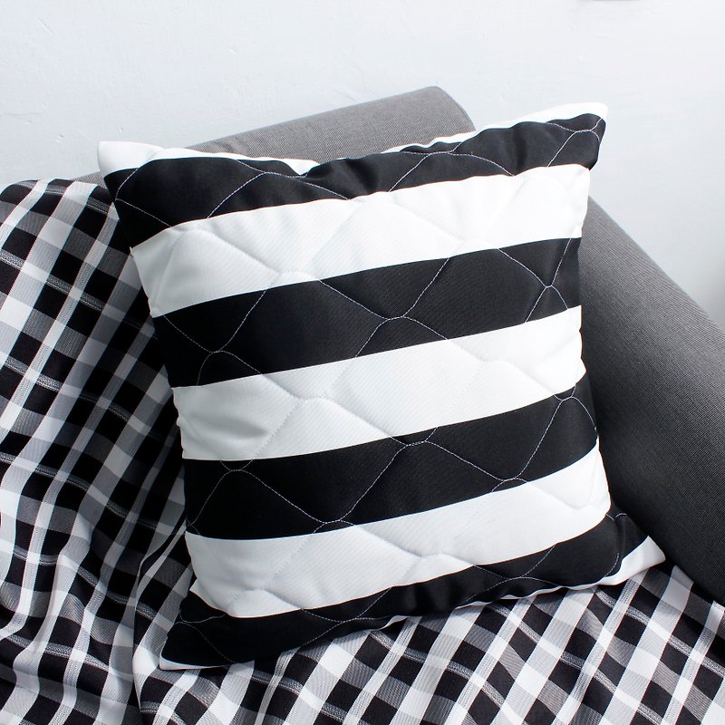 Outdoor picnic fat pillow (including MIT pillow core)-black and white film exchange gifts - Pillows & Cushions - Cotton & Hemp Black