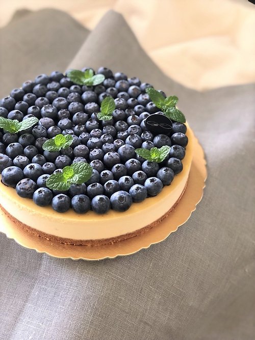 iSweets 愛甜食 藍莓重乳酪 | 濃郁重乳酪搭配新鮮藍莓的視覺與味蕾雙重奢華享受