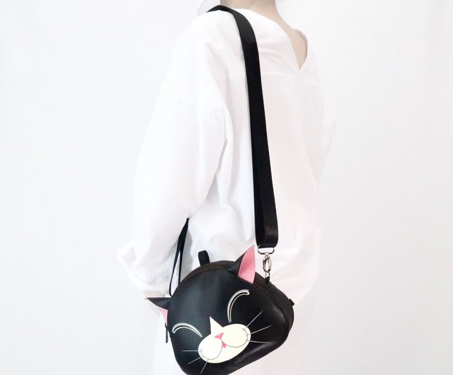 Black cat mini backpack ,cat crossbody bag,handmade backpack for animals  lovers - Shop pipo89-dogs-cats Backpacks - Pinkoi