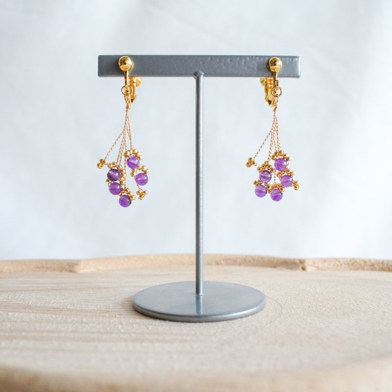 Sui (Amethyst)　wire accessory - 耳環/耳夾/耳骨夾 - 其他金屬 紫色