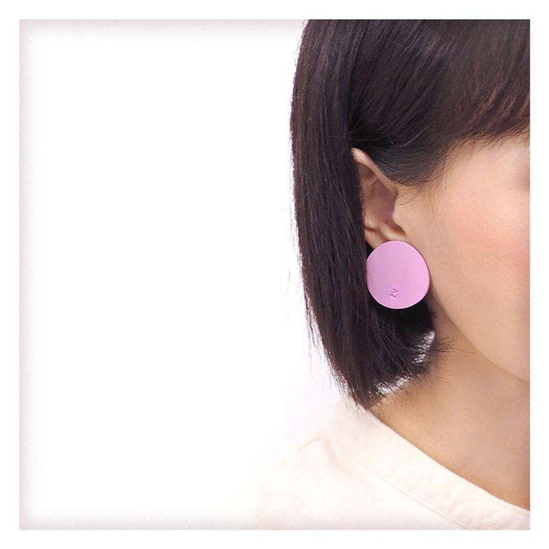 Cherri Dianthus 001 Japanese Minimalist Handmade Polymerclay Earrings - ต่างหู - วัสดุอื่นๆ สึชมพู