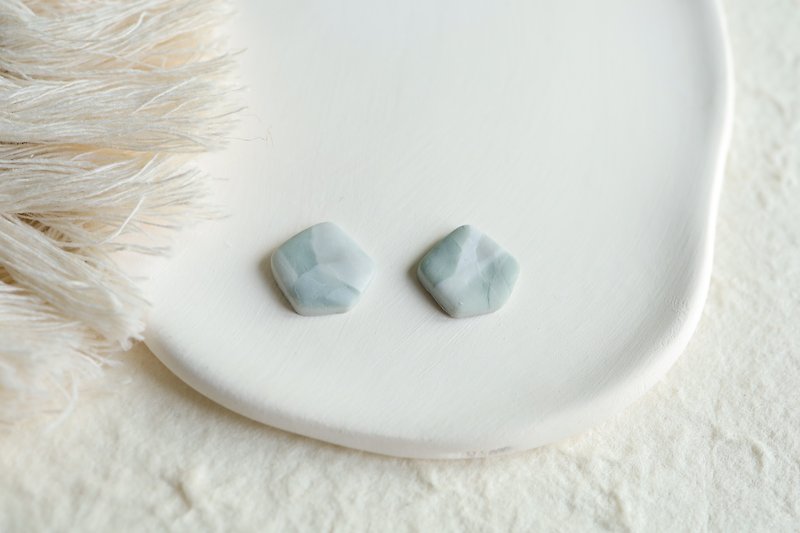 [Handmade Soft Pottery] Gray Cloud Earrings and Clip-On - ต่างหู - ดินเผา สีน้ำเงิน