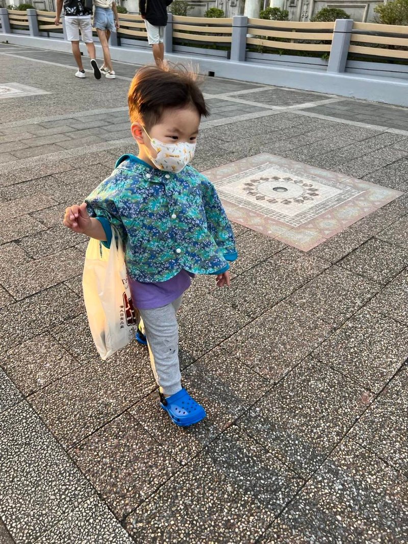 雨衣斗篷-訂製 和風16vs防潑水黃披風 嬰兒 禮盒 外套 風衣 - 男/女童外套 - 棉．麻 黃色