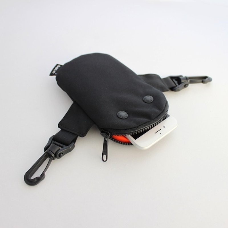 The creature iPhone case　small bag　Mame-sagari　black - Phone Cases - Polyester Black